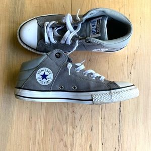Converse All-Stars Mids. Boys. Size 5